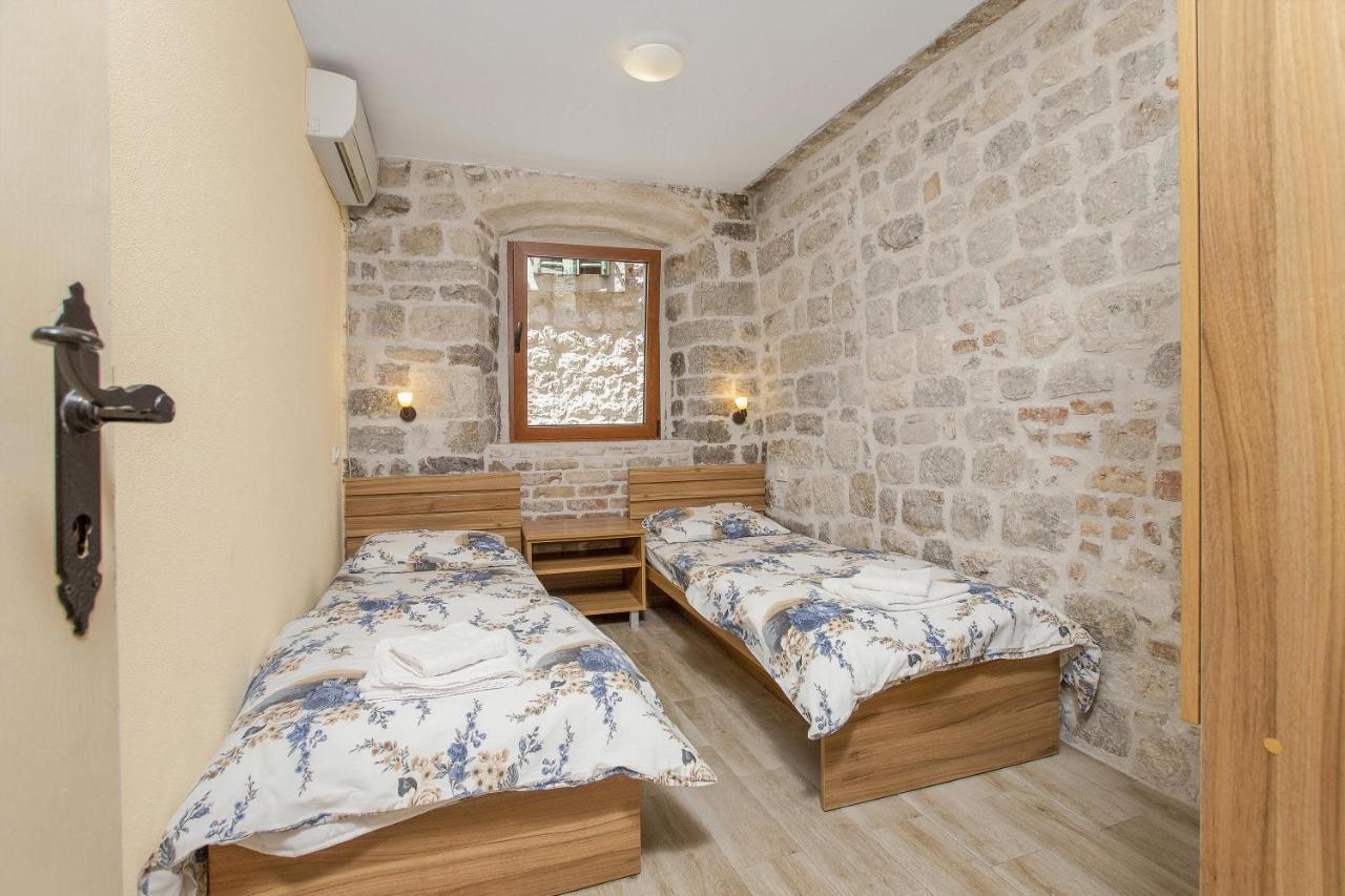 Historical Heart Apartment Kotor Exterior foto
